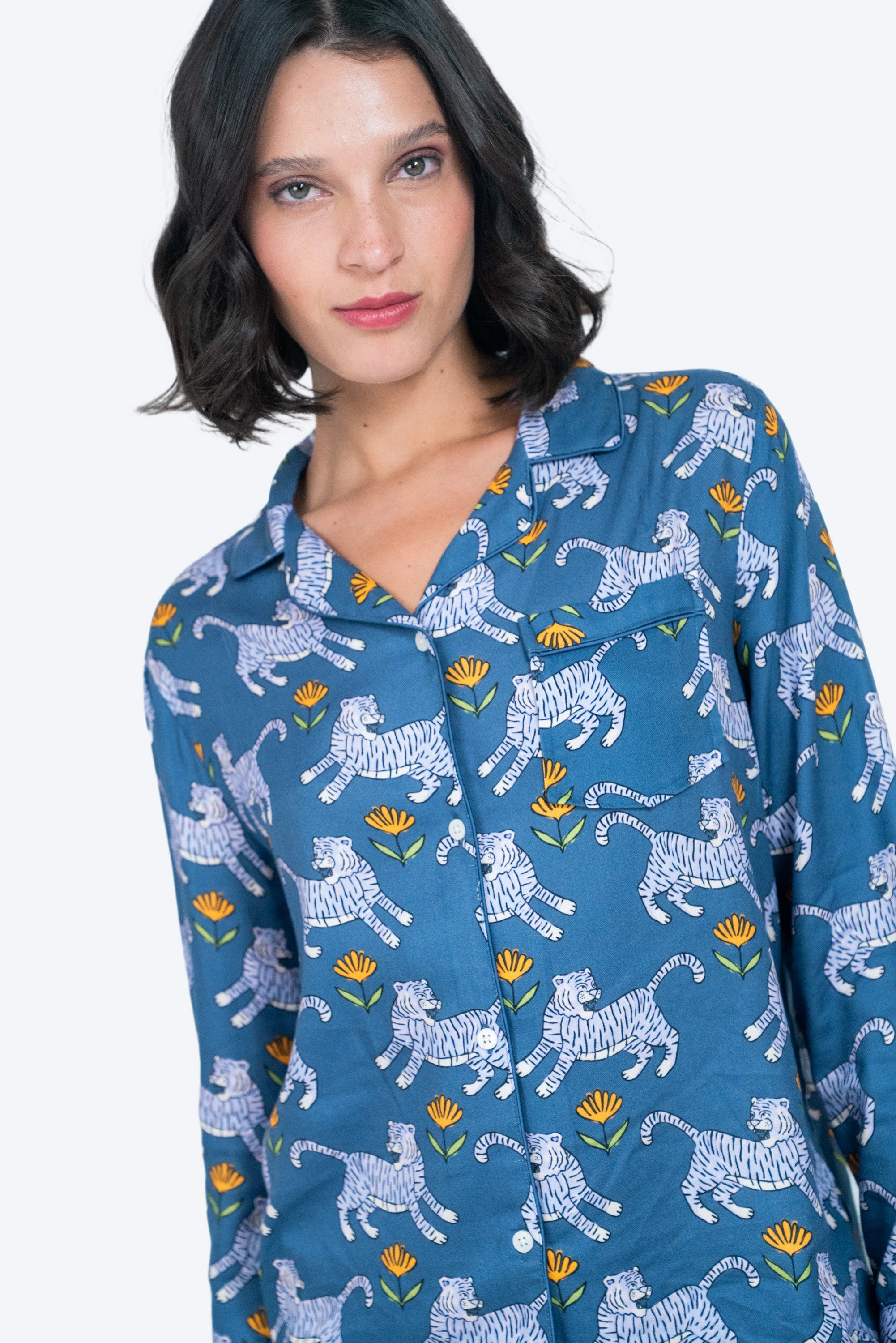 Pijama Violeta Flores y tigres W25