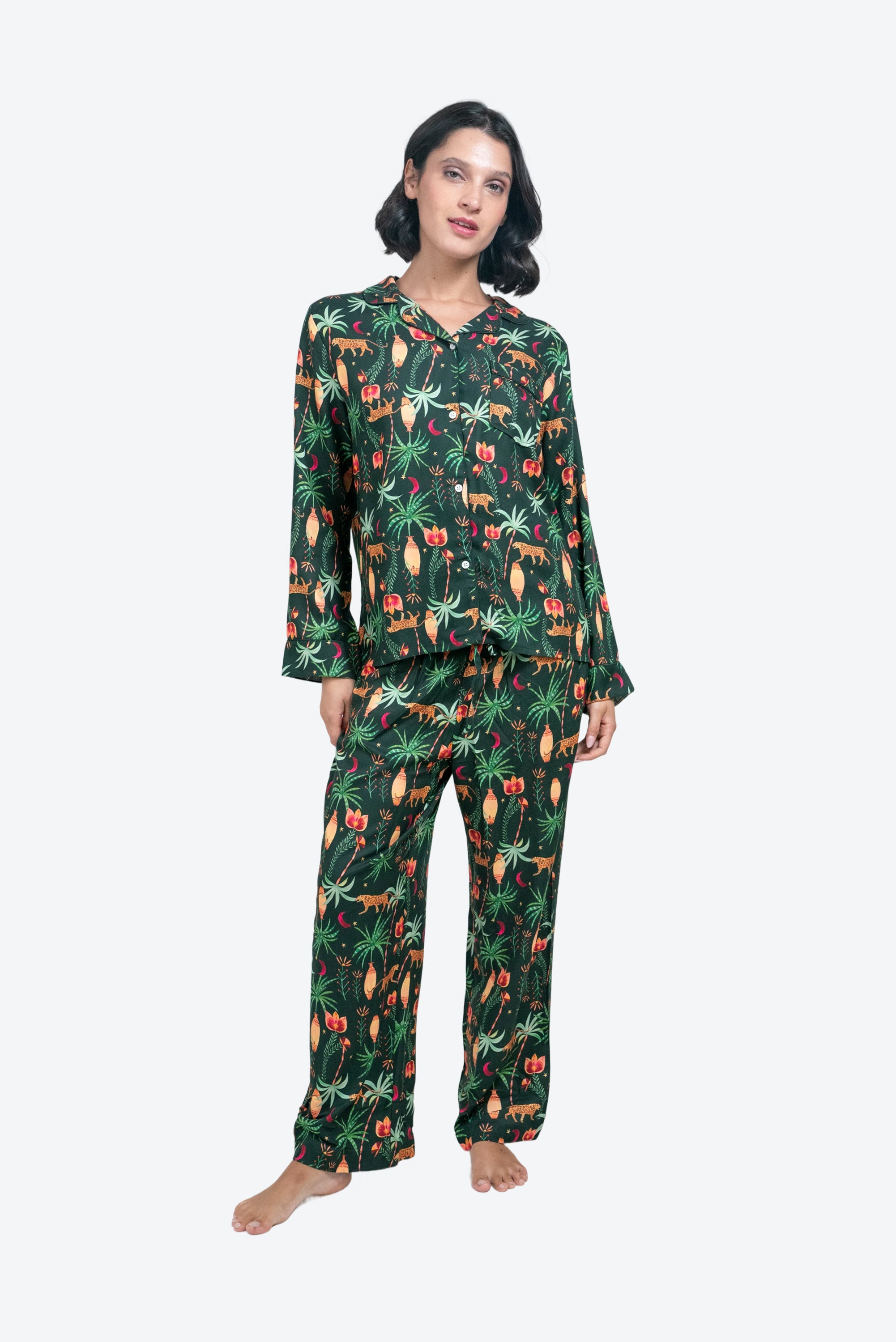 Pijama Violeta Leopardo y maceta verde W25